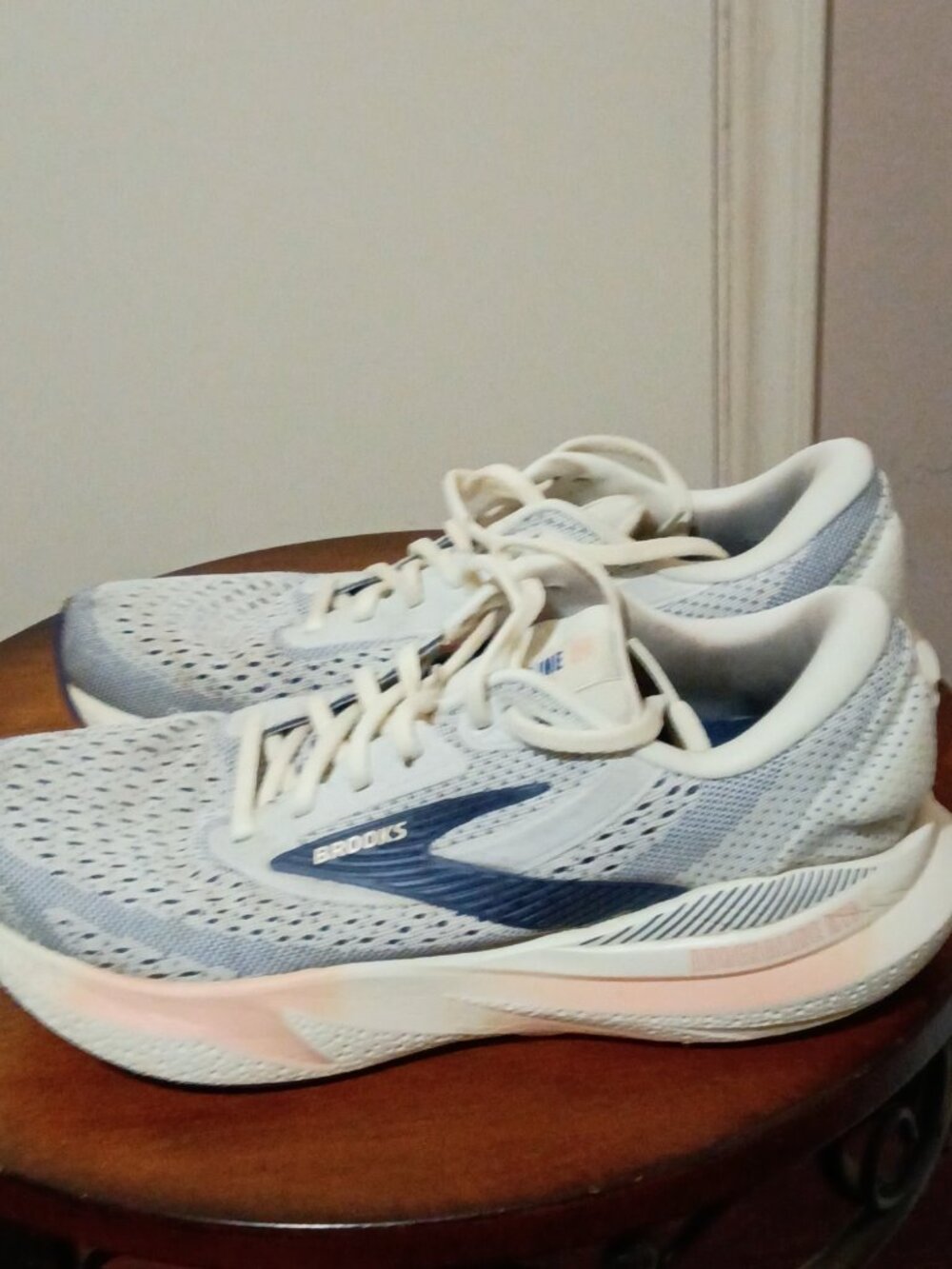 Brooks Women's Adrenaline GTS 24 1204261B140 Gray Running Shoes Size 8 B - Picture 9 of 14